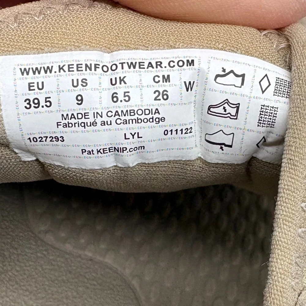 KEEN Uneek Astoria Womens 9 Beige Safari Birch Bungee Cord Sandals 1027293